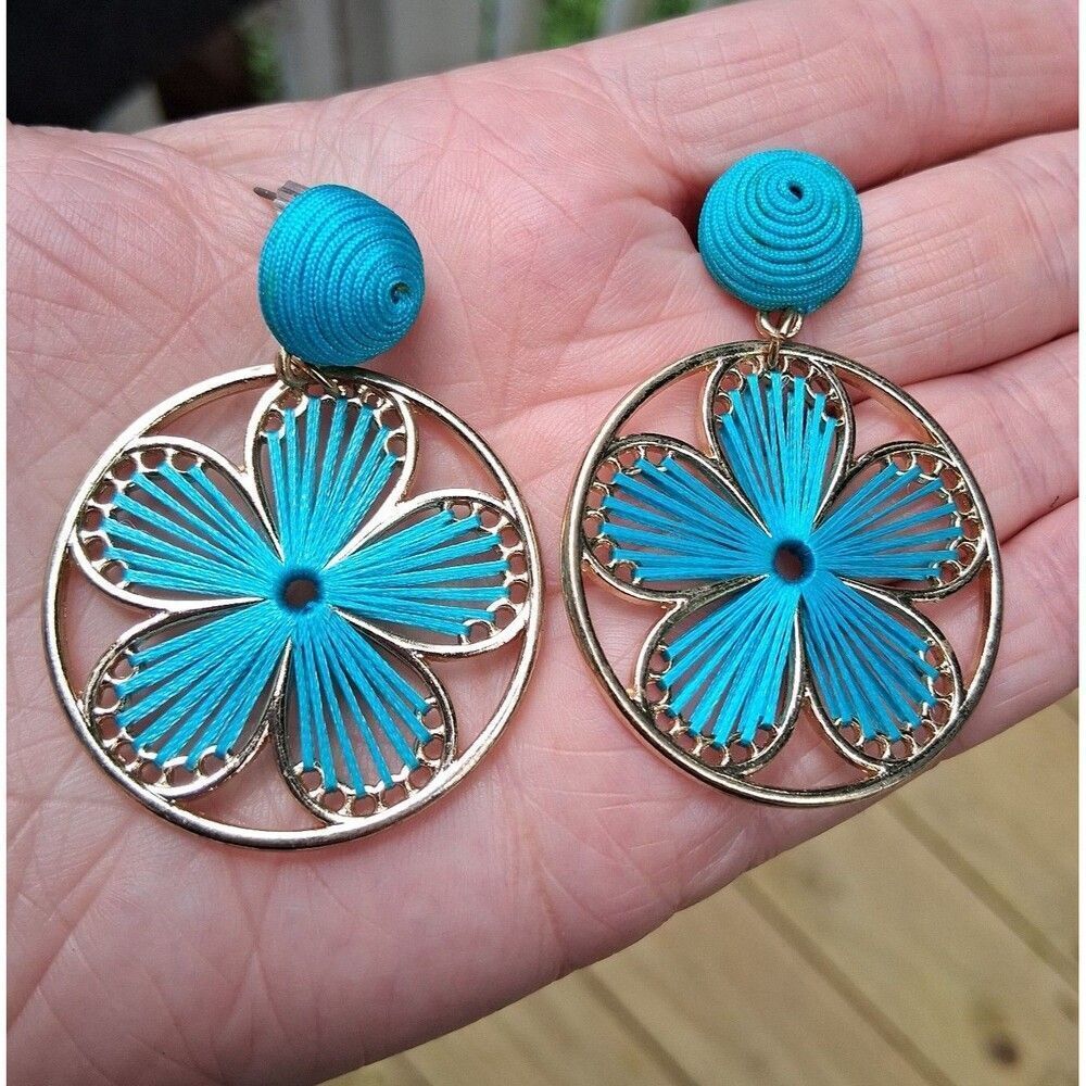 Earrings Turquoise Blue Flowers & Gold Medal